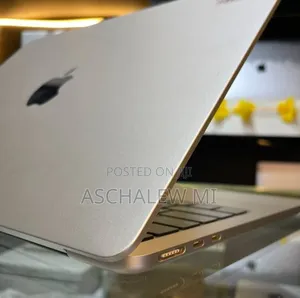 New Laptop Apple MacBook Air 2025 M4 16GB Apple M4 SSD 512GB