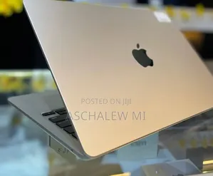 New Laptop Apple MacBook Air 2025 M4 16GB Apple M4 SSD 512GB