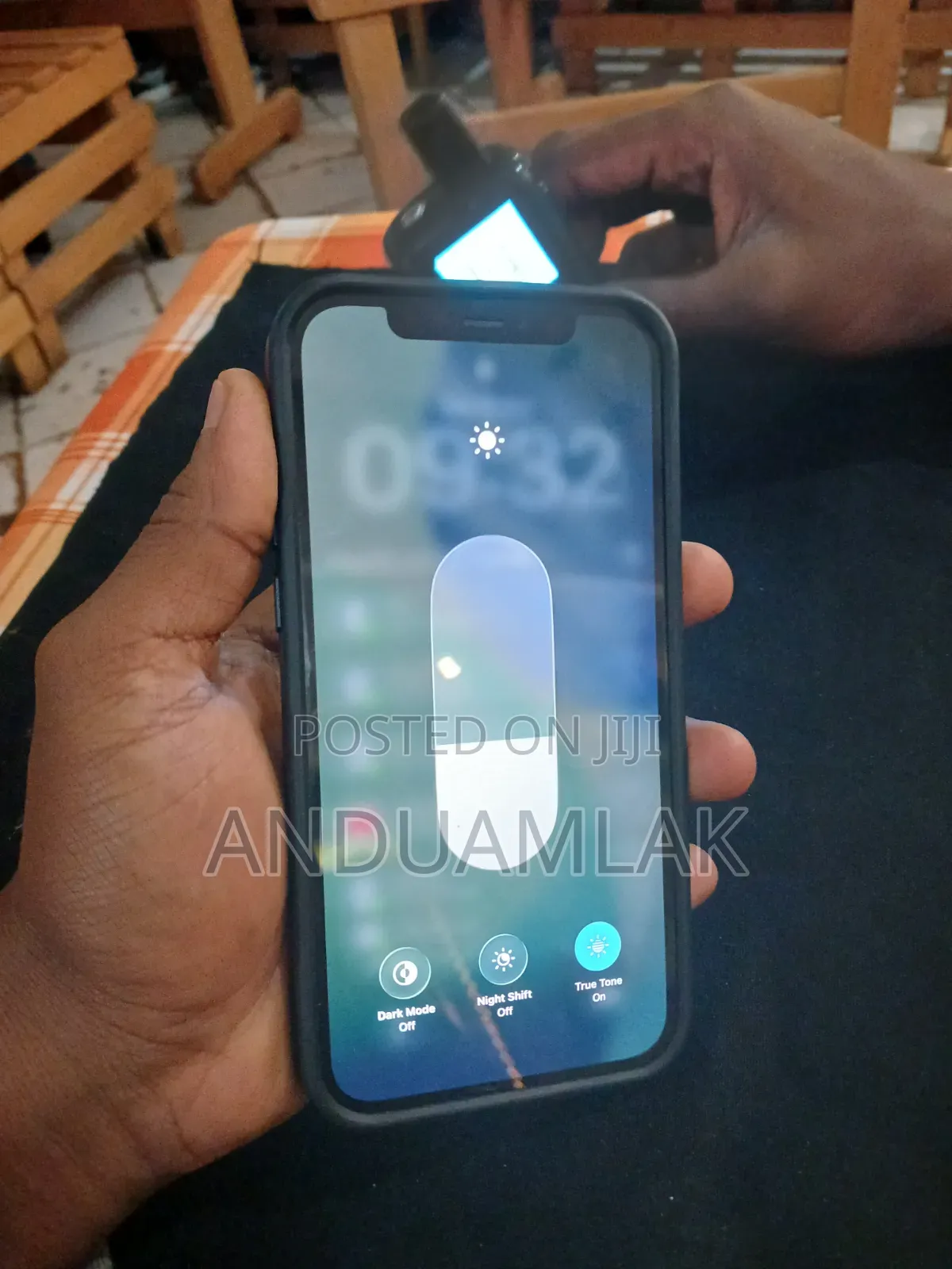 Apple iPhone 12 64 GB