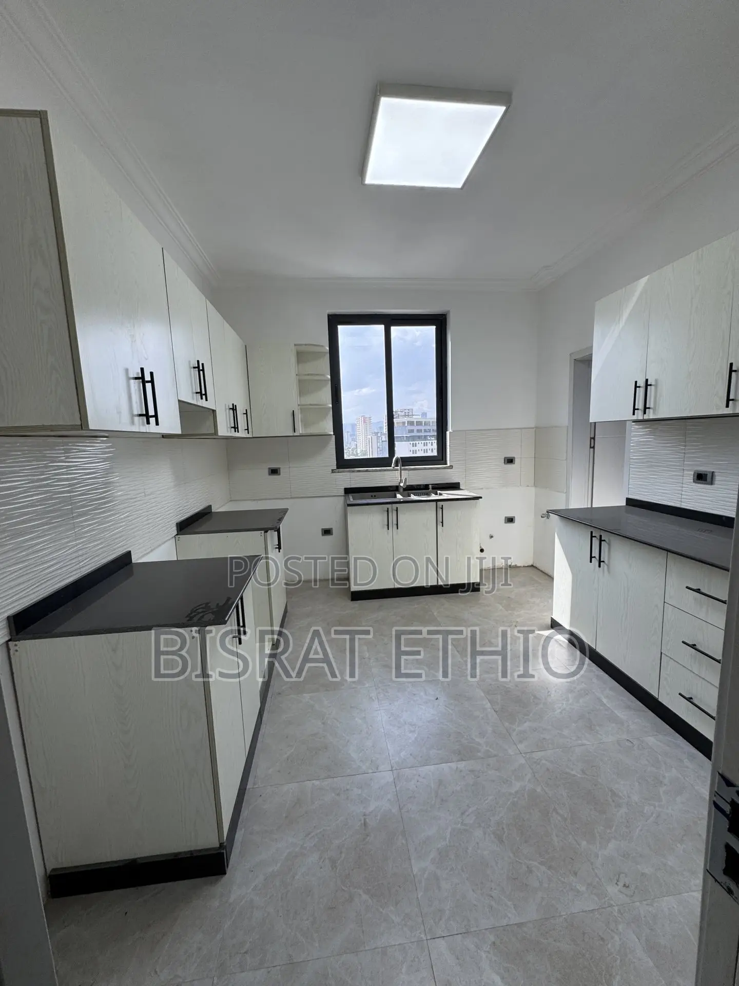 3bdrm Apartment in Meskel Flower, Bole for sale
