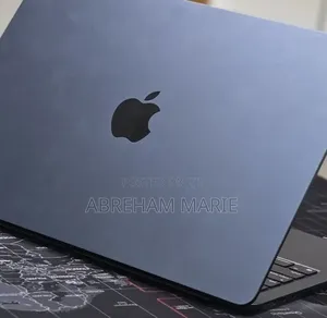 New Laptop Apple MacBook Air 2025 M4 16GB Apple M4 SSD 256GB