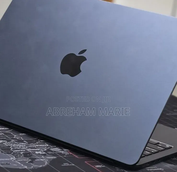 New Laptop Apple MacBook Air 2025 M4 16GB Apple M4 SSD 256GB
