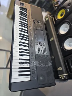 Yamaha PSR Sx700 Keyboard