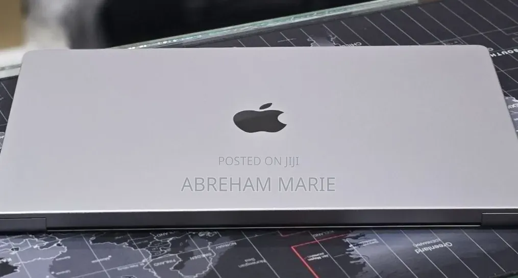 New Laptop Apple MacBook Pro 2023 M2 16GB Apple M2 SSD 1T