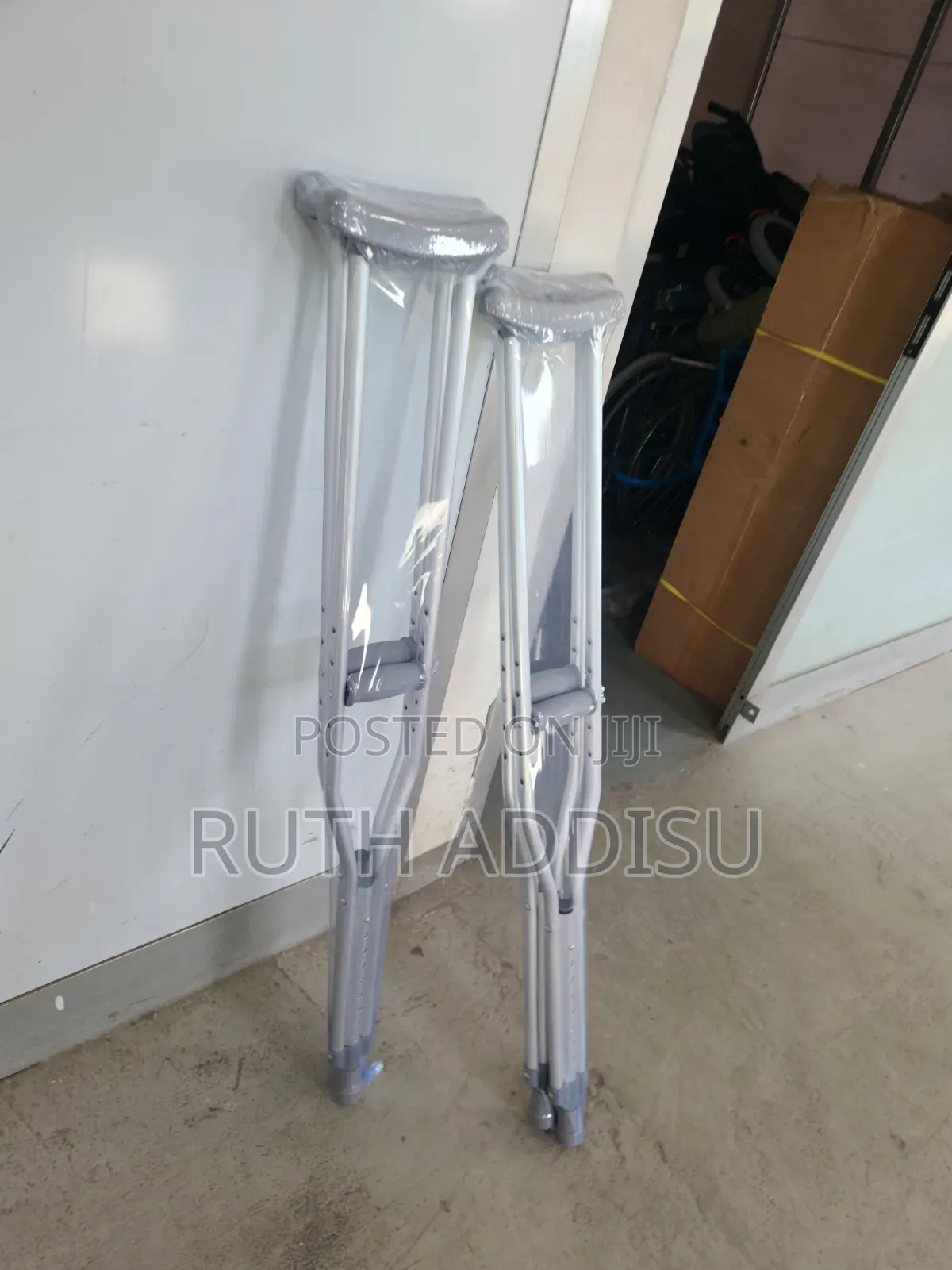 Axillary Bilateral crutches奔走Axillary crutches考試Axillary Crutches New