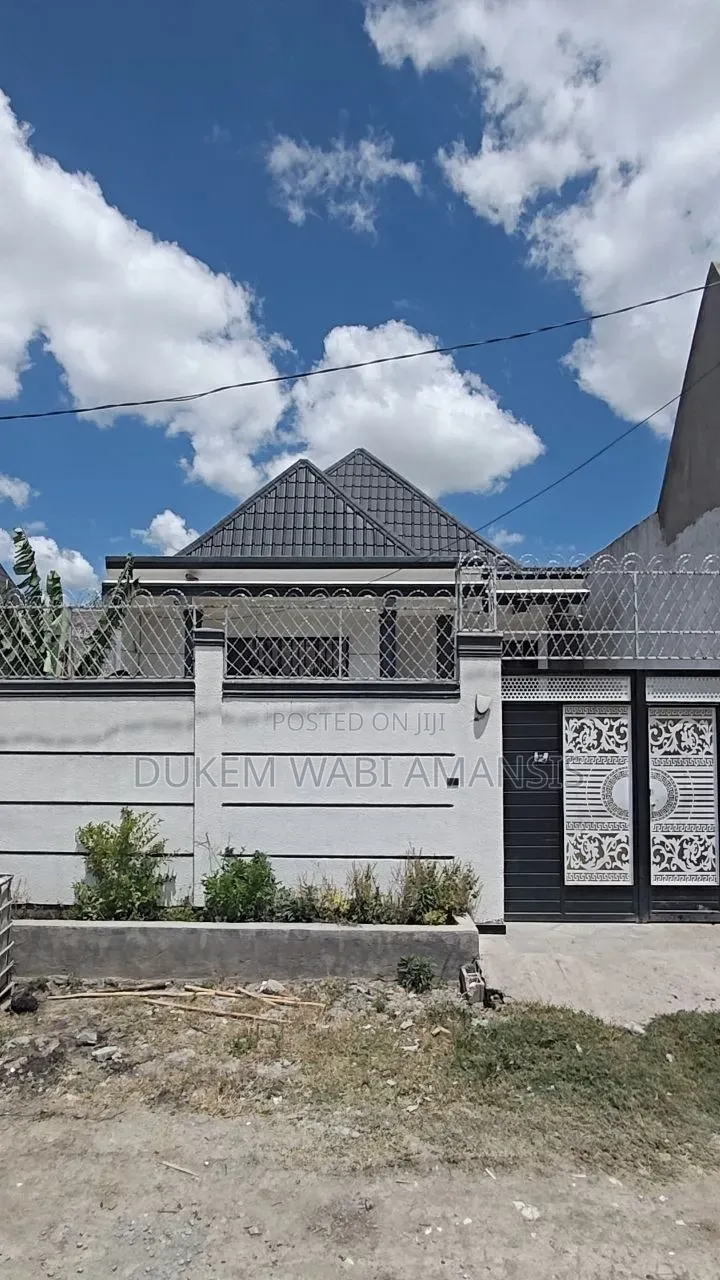 Furnished 8bdrm Villa in Bishoftu Dukem, East Shewa for sale