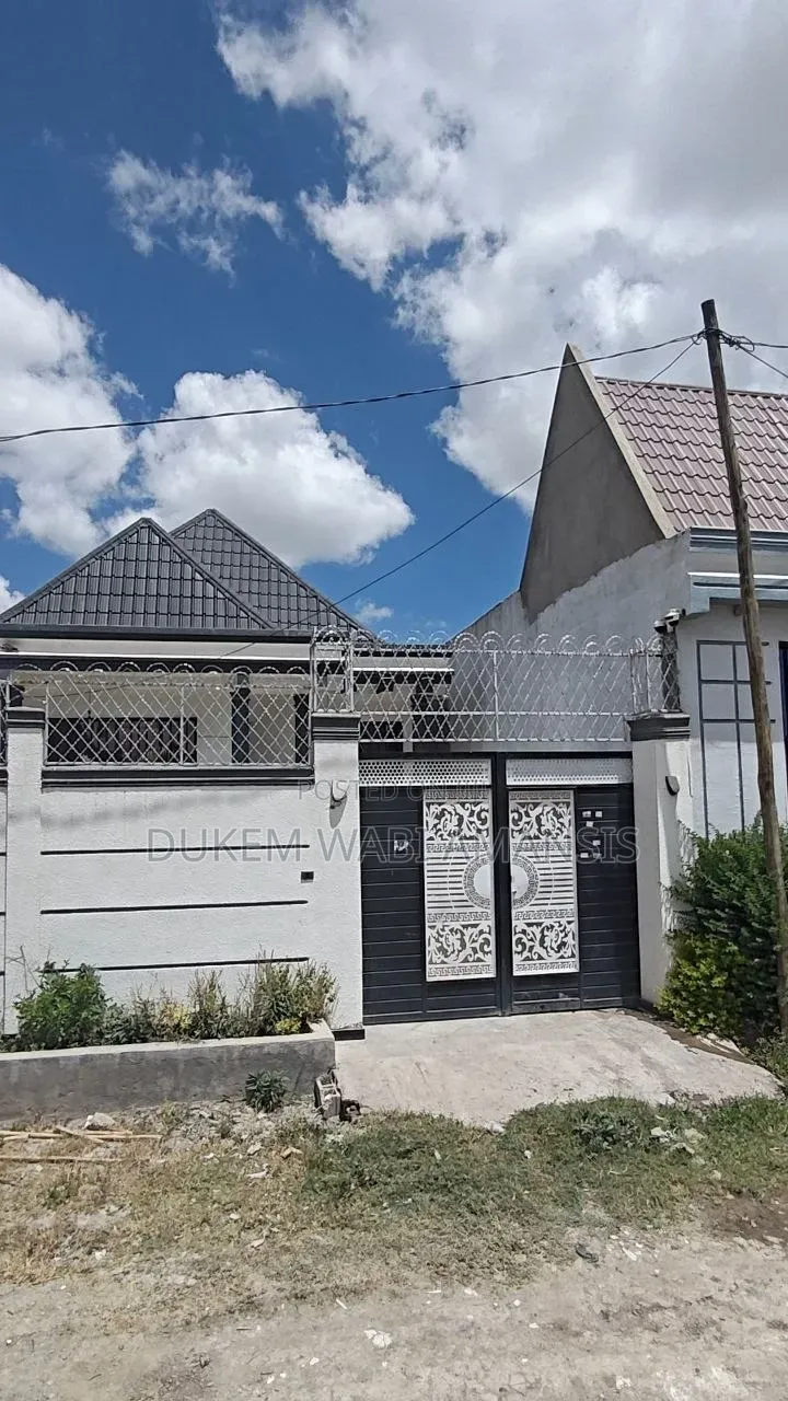 Furnished 8bdrm Villa in Bishoftu Dukem, East Shewa for sale