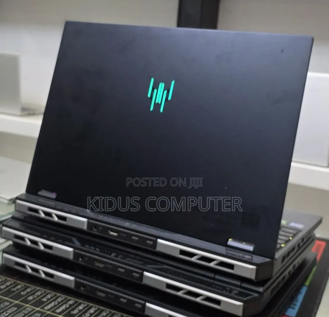 New Laptop Acer Predator Helios 300 16GB Intel Core i9 SSD 1T