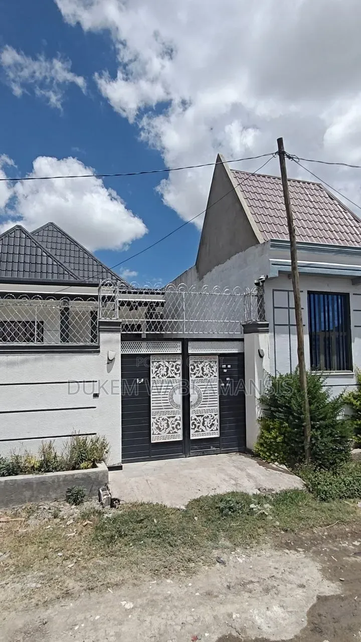 Furnished 8bdrm Villa in Bishoftu Dukem, East Shewa for sale