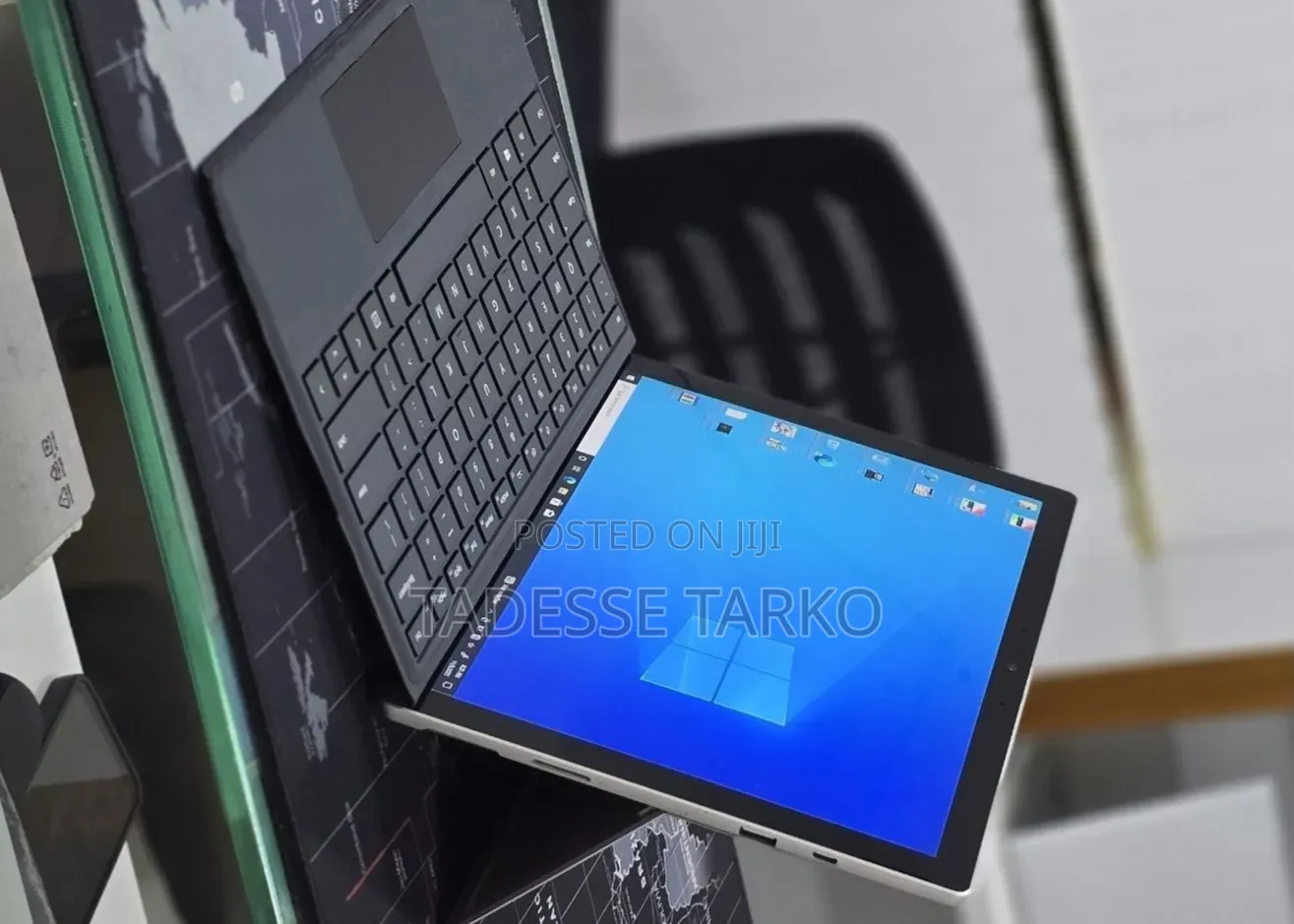 New Laptop Microsoft Surface Pro 7+ 16GB Intel Core i5 SSD 256GB