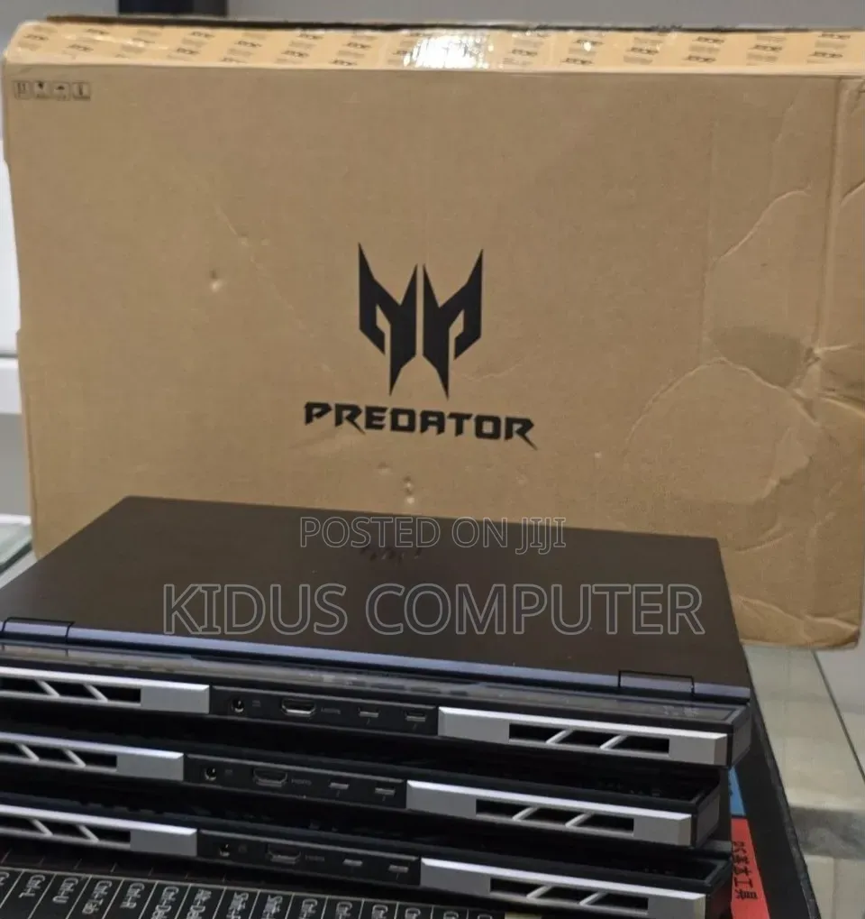 New Laptop Acer Predator Helios 300 16GB Intel Core i9 SSD 1T