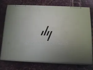Laptop HP Envy x360 8GB Intel Core i5 SSD 1T