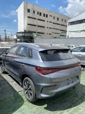 New BYD E2 43 kWh 94 hp FWD 2025 Silver
