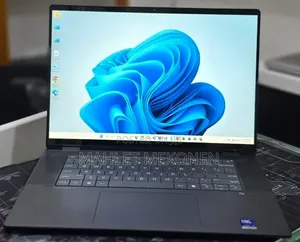 New Laptop HP OmniBook 5 16" 16GB Intel Core Ultra 7 SSD 1T