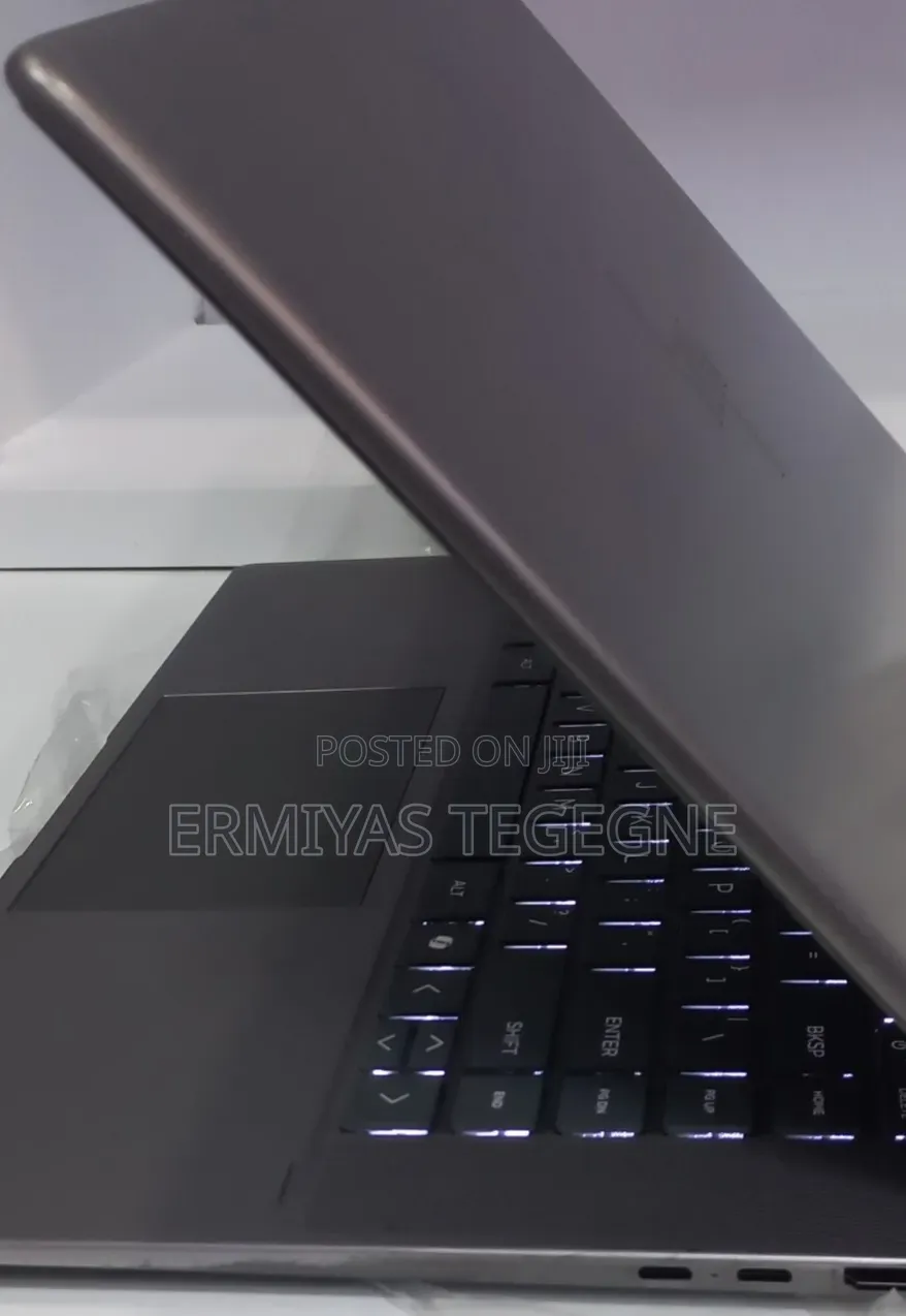 New Laptop HP EliteBook 840 16GB AMD Ryzen 7 SSD 512GB