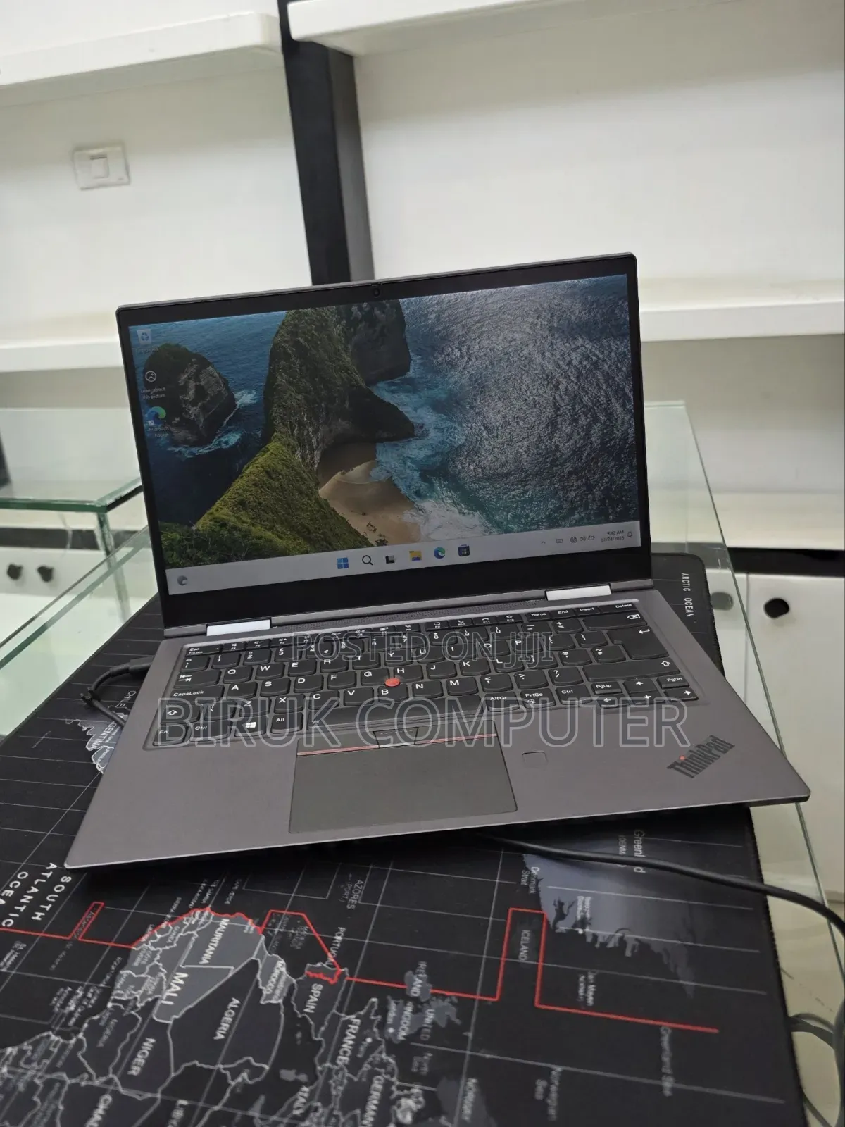 New Laptop Lenovo ThinkPad X1 Yoga 16GB Intel Core i7 SSD 512GB