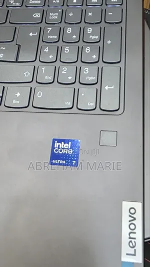 New Laptop Lenovo Yoga 710 16GB Intel Core Ultra 7 SSD 512GB