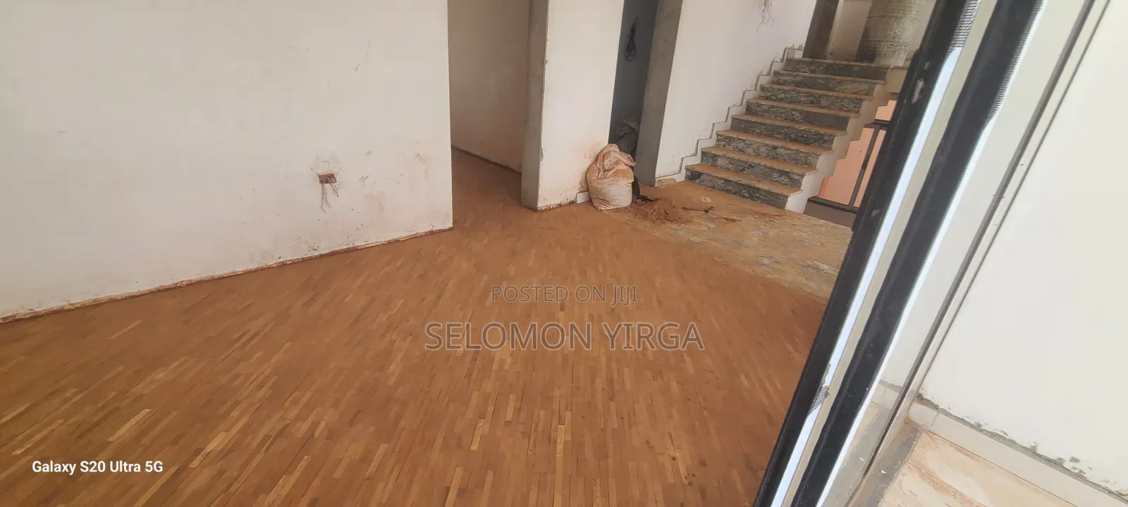 8bdrm House in Adis Ababa, Bole for sale
