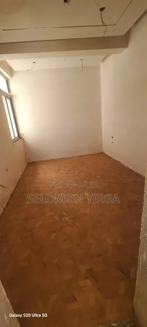 8bdrm House in Adis Ababa, Bole for sale