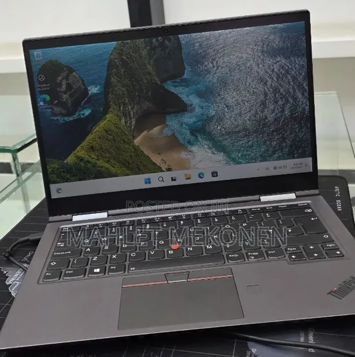 New Laptop Lenovo ThinkPad X1 Yoga 16GB Intel Core i7 SSD 512GB