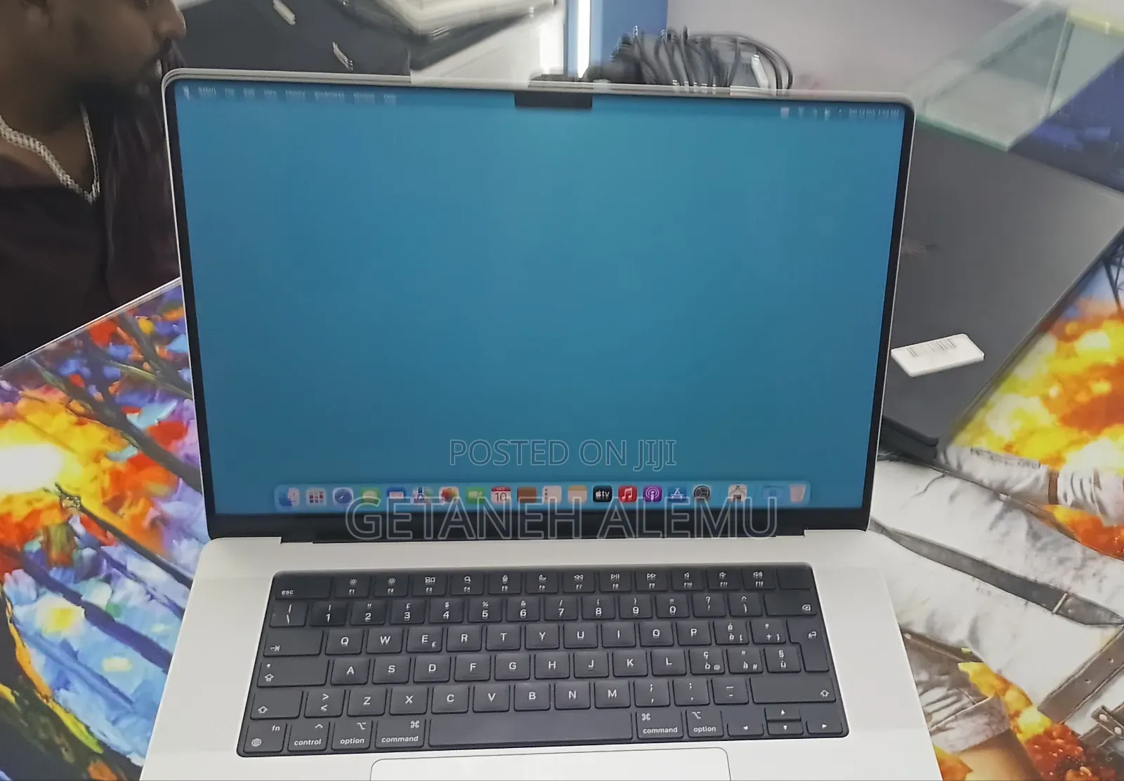 New Laptop Apple MacBook Pro 2021 M1 16GB Apple M1 Pro SSD 1T