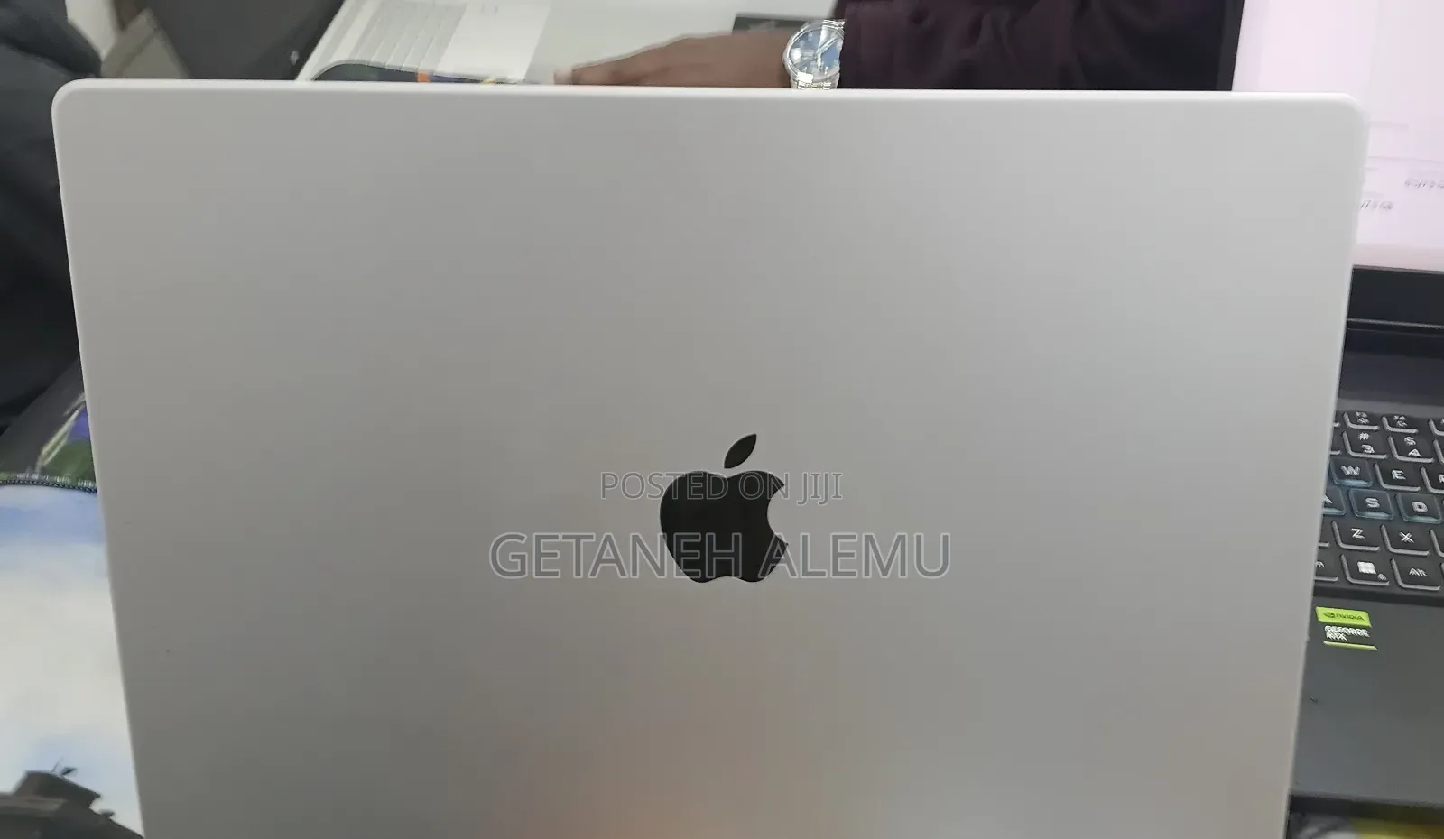 New Laptop Apple MacBook Pro 2021 M1 16GB Apple M1 Pro SSD 1T