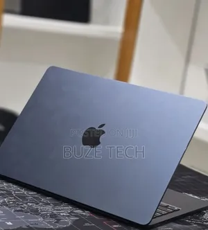 New Laptop Apple MacBook Air 2025 M4 16GB Apple M4 SSD 256GB