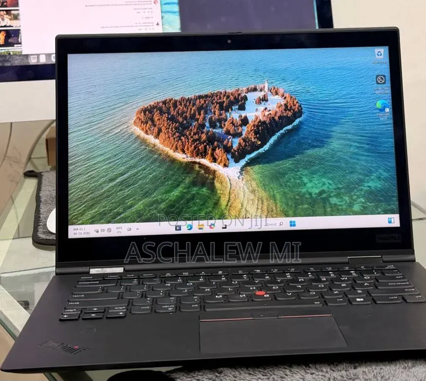 New Laptop Lenovo ThinkPad X1 Yoga 8GB Intel Core i5 SSD 256GB