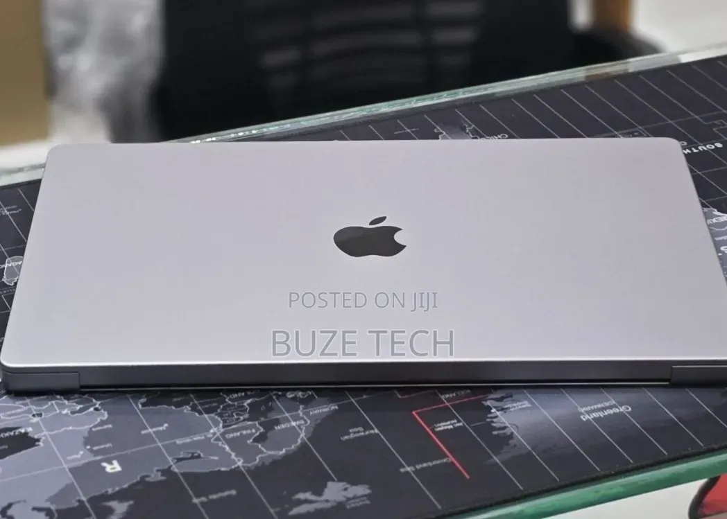 New Laptop Apple MacBook Pro 2023 M2 16GB Apple M2 SSD 1T