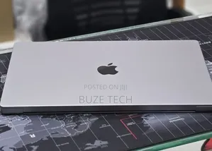 New Laptop Apple MacBook Pro 2023 M2 16GB Apple M2 SSD 1T