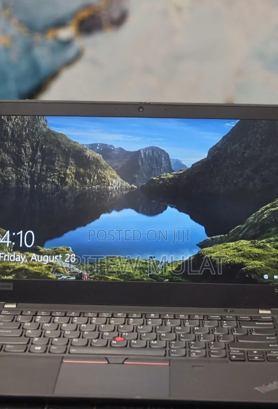 New Laptop Lenovo ThinkPad t495s 8GB AMD Ryzen 5 SSD 512GB
