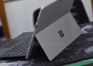 New Laptop Microsoft Surface 16GB Intel Core i5 SSD 256GB