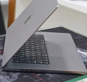 New Laptop Apple MacBook Pro 2023 M2 16GB Apple M2 SSD 1T