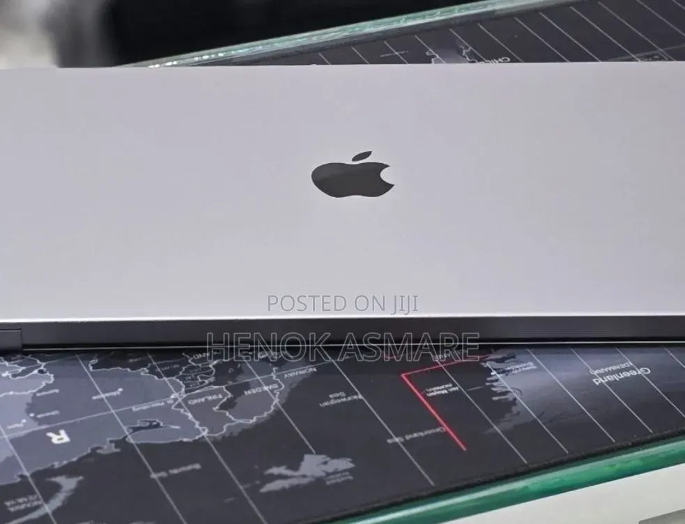 New Laptop Apple MacBook Pro 2023 M2 16GB Apple M2 SSD 1T