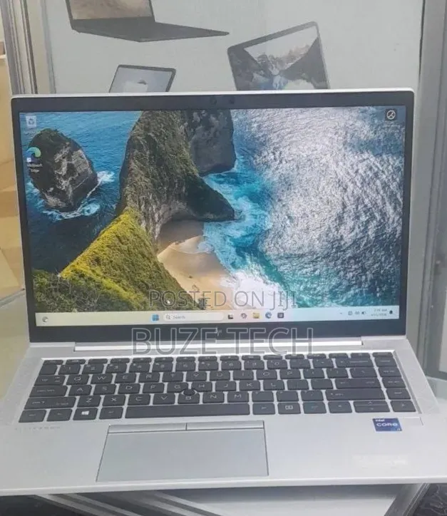 New Laptop HP EliteBook 840 G8 16GB Intel Core i7 SSD 512GB