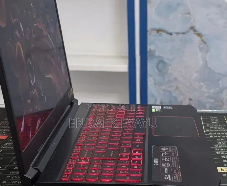 New Laptop Acer Nitro 5 8GB Intel Core i5 SSD 256GB