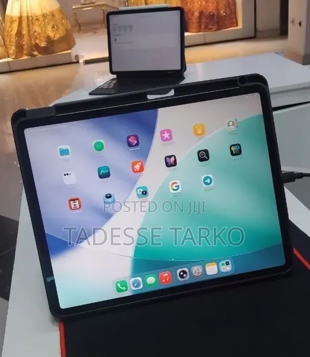New Apple iPad Pro 1 TB Black