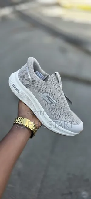 Skvcnuirs Skechers High Master Quality Smooth Shoes Made in Vietnam