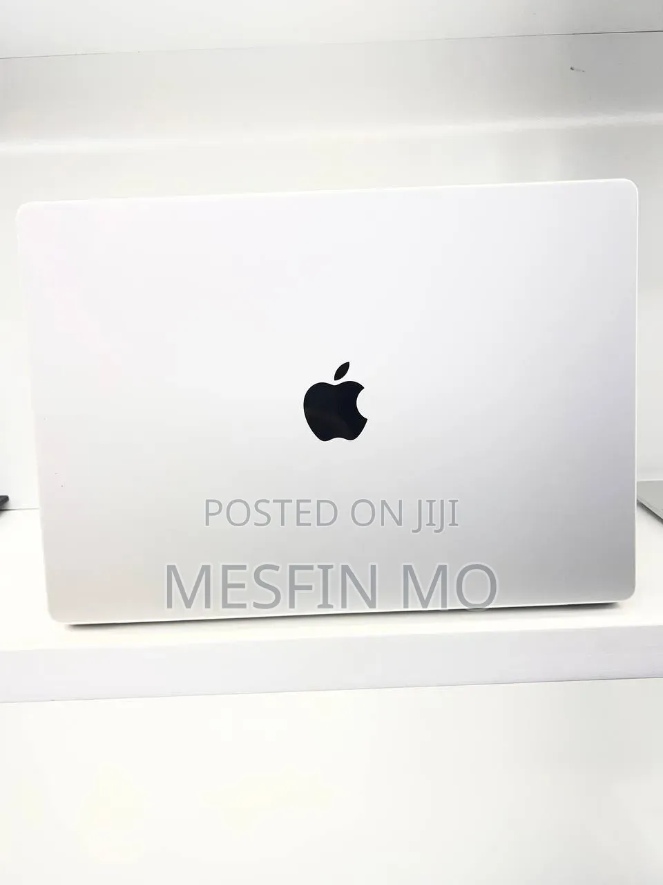New Laptop Apple MacBook Pro 2021 M1 16GB Apple M1 Pro SSD 1T