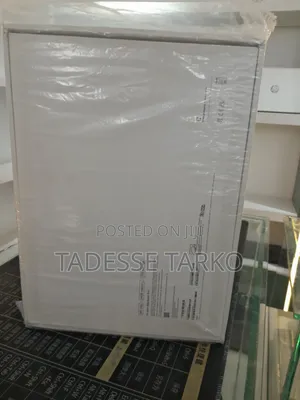 New Laptop Apple MacBook Pro 2025 M5 24GB Apple M5 Pro SSD 1T