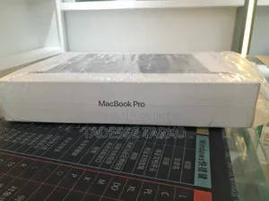 New Laptop Apple MacBook Pro 2025 M5 24GB Apple M5 Pro SSD 1T