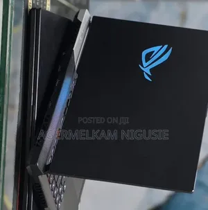 New Laptop Asus ROG Strix G16 32GB AMD Ryzen 9 SSD 1T