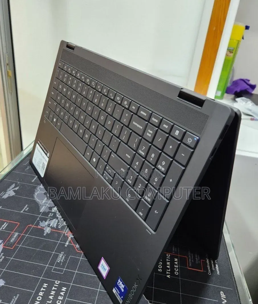 New Laptop HP OmniBook X Flip 16" 16GB Intel Core Ultra 7 SSD 1T