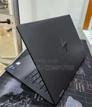 New Laptop HP OmniBook X Flip 16" 16GB Intel Core Ultra 7 SSD 1T