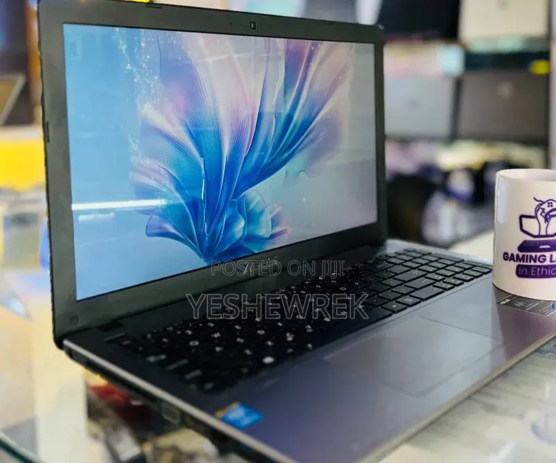 New Laptop Asus ROG Strix G15 8GB Intel Core i5 HDD 500GB