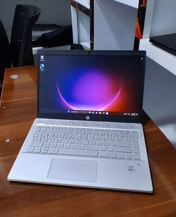 New Laptop HP Pavilion 14 8GB Intel Core i5 SSD 512GB