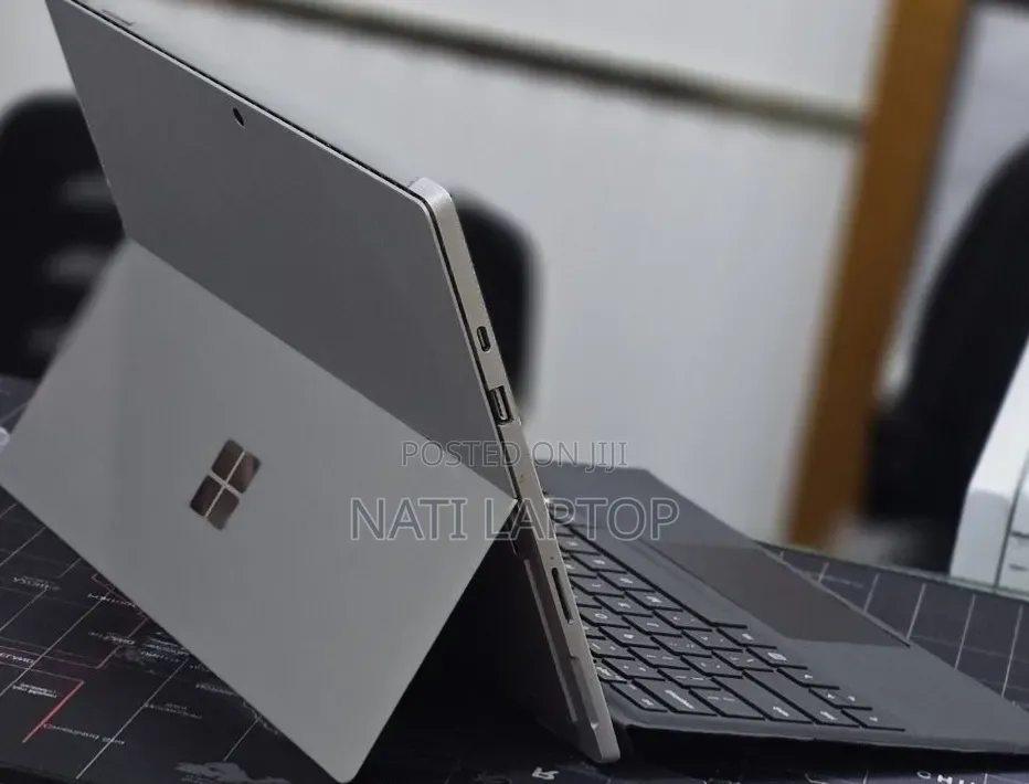 New Laptop Microsoft Surface Pro 7 16GB Intel Core i5 SSD 256GB