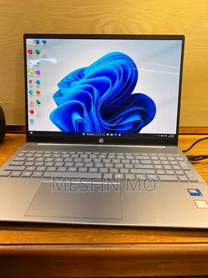 New Laptop HP Pavilion 15 16GB Intel Core Ultra 5 SSD 512GB