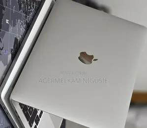 New Laptop Apple MacBook Pro 2020 16GB Intel Core i7 SSD 512GB