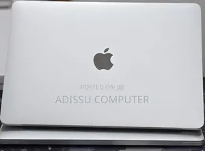 New Laptop Apple MacBook Pro 2020 M1 32GB Apple M1 Pro SSD 512GB